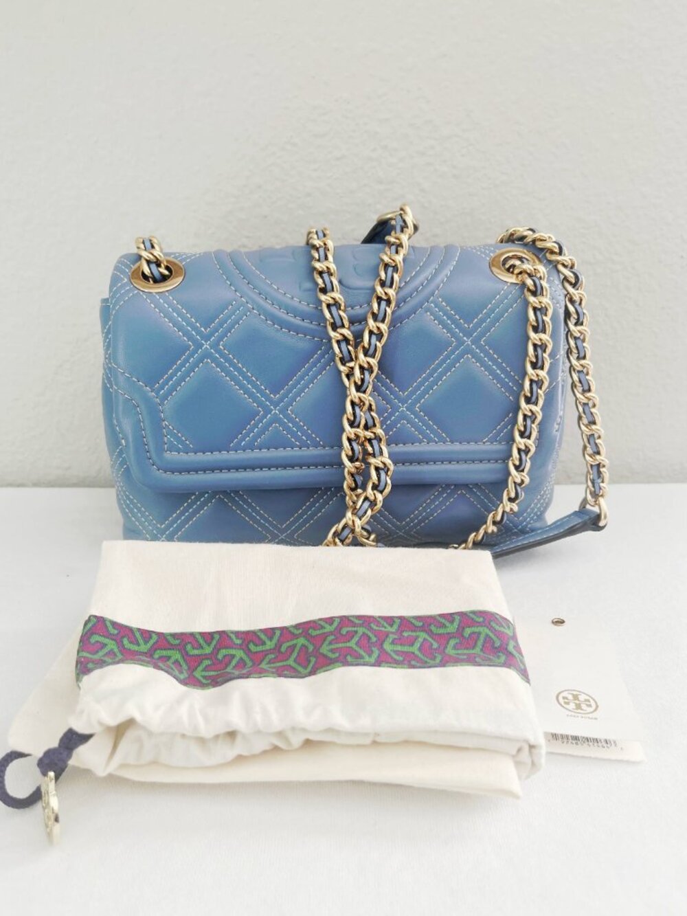 Tory Burch Fleming Contrast-Stitch Small Leather Convertible Shoulder Bag - Picture 9 of 9